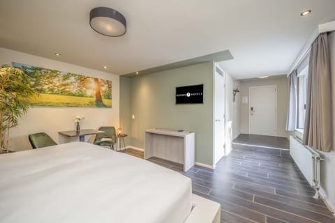 Unit with 2 Single beds. Exact unit will be assigned upon arrival. Views, colors, and decor may vary.