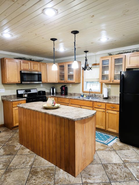 Sunset Maple Cabin Kitchen
