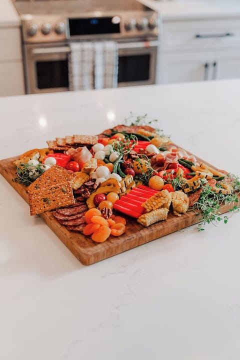 Interested in catering? Inquire upon booking (when booking at least 2 weeks out!)