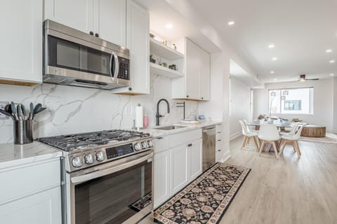 Fully equipped and ready for anything from quick breakfasts to gourmet dinners.