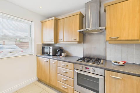 Clearwell Gardens, Cheltenham - Host & Stay