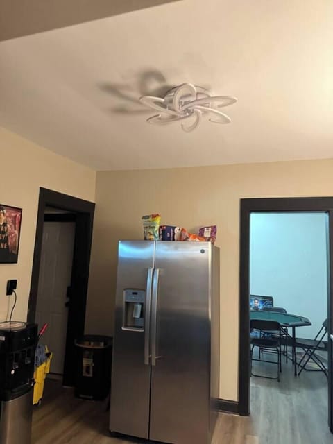 bdc74cc0-d4d7-4713-9d89-cb8e3d4b83f5