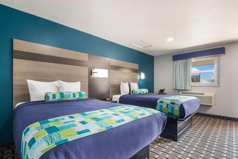 Unit with 2 Double Beds