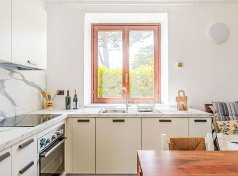 Residential Area, Home, Estate, Balcony, Fence, Villa