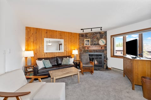 Warm Up Next to the Fire after a Fabulous Day on the Slopes | Main Level