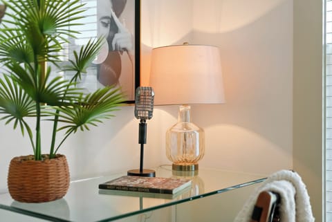 Need to send a few emails before bed when on your work trip? No problem. 