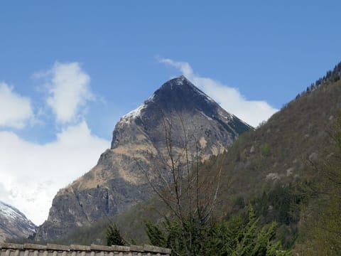 Mountain, Sky, Mountainous Landforms, Hill, Mountain Range, Highland, Hill Station, Ridge, Summit, Terrain