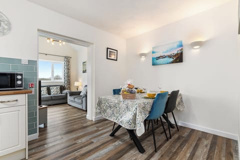 Peaceful, Dog Friendly Cottage