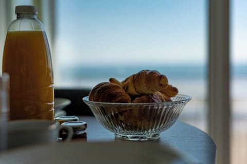 Sea Views, Parking, Beach Access