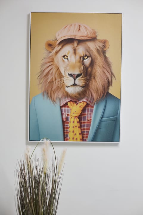 Living Room / Lounge