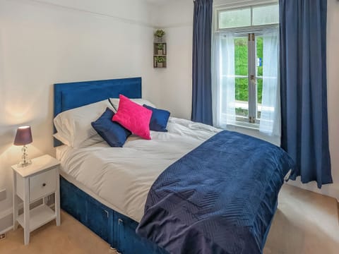 Double bedroom | Denzell, Looe