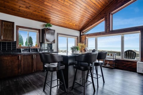 Kitchen with Dining Island