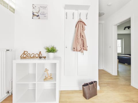 Entrance with coat rack