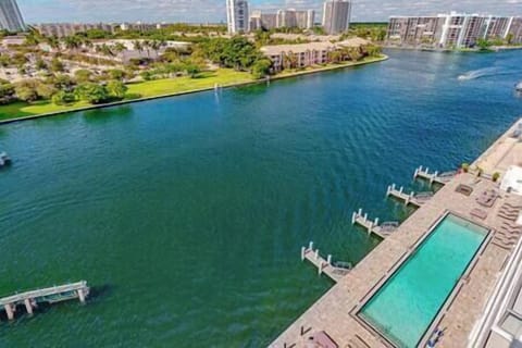 A89fd520 f480 4c87 a400 044f80b5532a