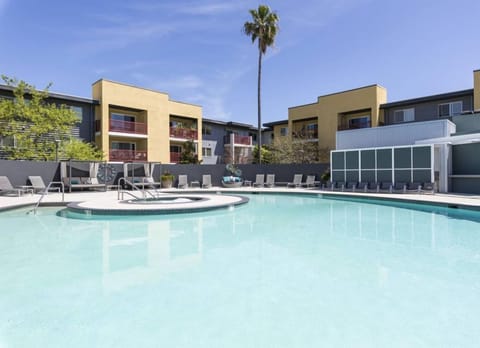 Heated swimming pool