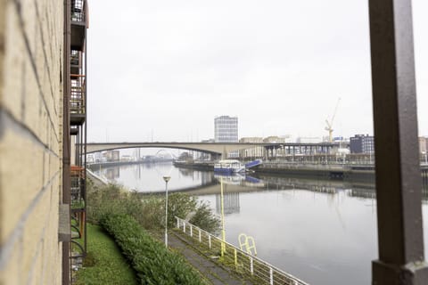 Living Room / Lounge