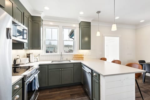 Fully equipped kitchen