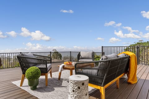 Nature, Outdoors, Scenery, Balcony, Building