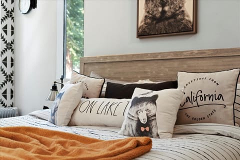 Soft throws, charming pillows, and a view outside make for a perfect hideaway. ❤️