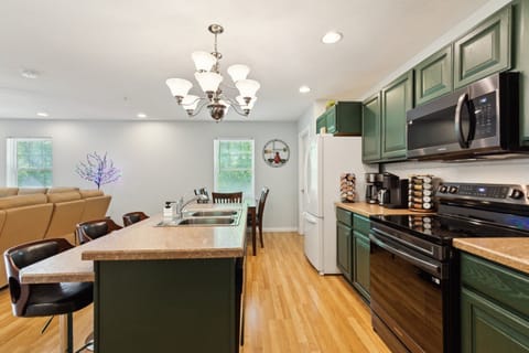 Indoors, Kitchen, Appliance, Microwave, Oven