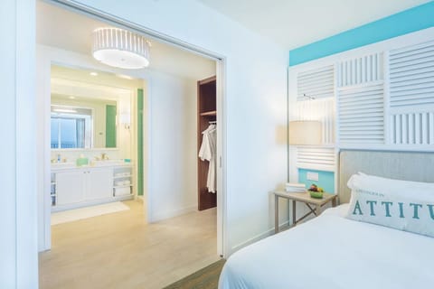 Unit with 1 King bed. Exact unit will be assigned upon arrival. Views, colors, and decor may vary.