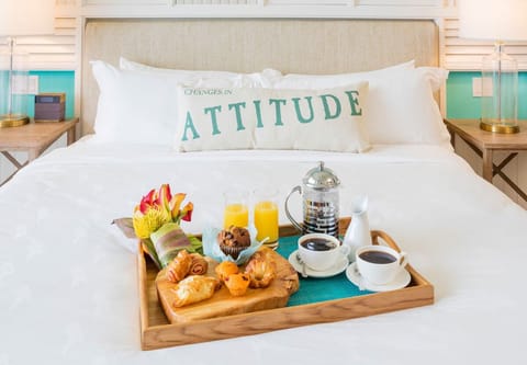 Unit with 1 King bed. Exact unit will be assigned upon arrival. Views, colors, and decor may vary.