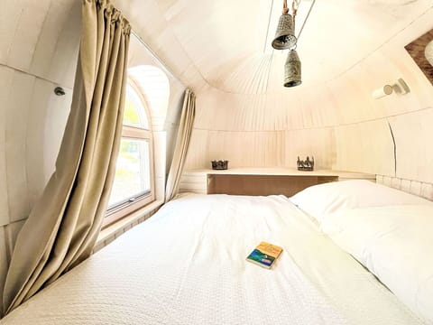 Interior Design, Bedroom, Lighting, Bed, Bedding, Bed Sheet, Ceiling, Linens, Room, Bed Frame