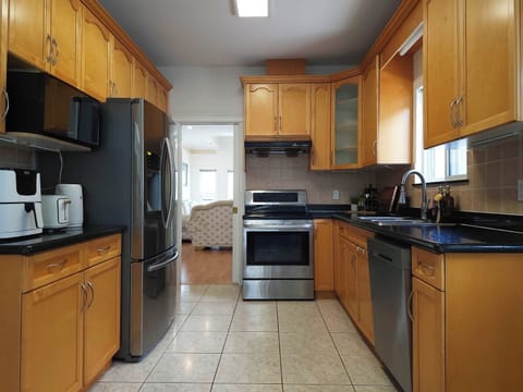 Fully equipped kitchen