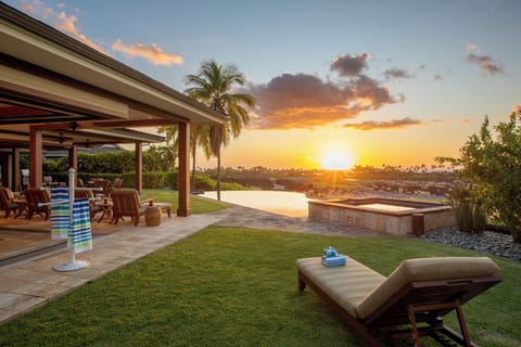 Golden hour by the primary bedroom and private pool—sunset views that turn every evening into an event.