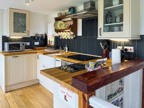 Kitchen | The Loading Bay, Hassendean Station, near Hawick