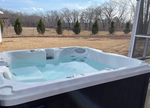 New hot tub overlooking Coler Trails