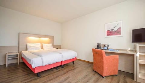 Unit with Two Twin size beds