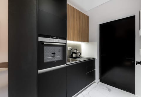 Sleek Athens kitchen! #ModernStay