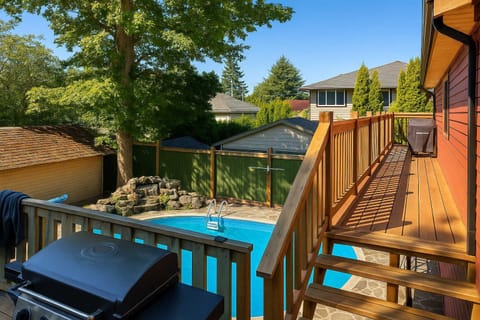 Shared Patio w/BBQ