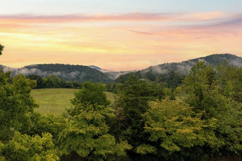 Beautiful Mountain Views All Year Long