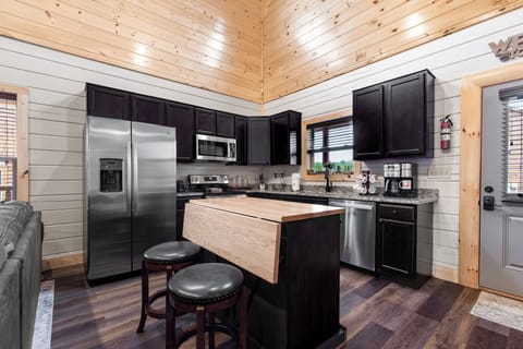 Extra Kitchen Island Seating for 4