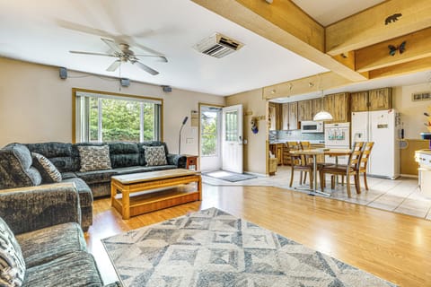 Living Room | Smart TV | Electric Fireplace | Free WiFi