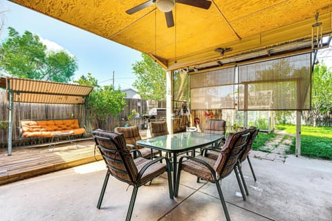 Northglenn Vacation Rental | 2BR | 1BA | 1,007 Sq Ft | 3 Steps to Enter