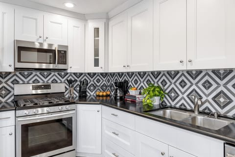 Fully equipped kitchen. (Shelly)