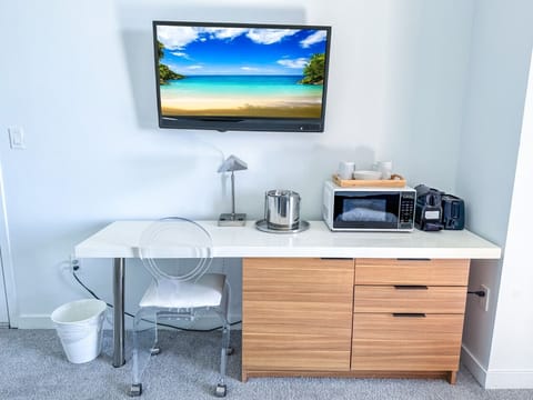 Amenities and workspace studio