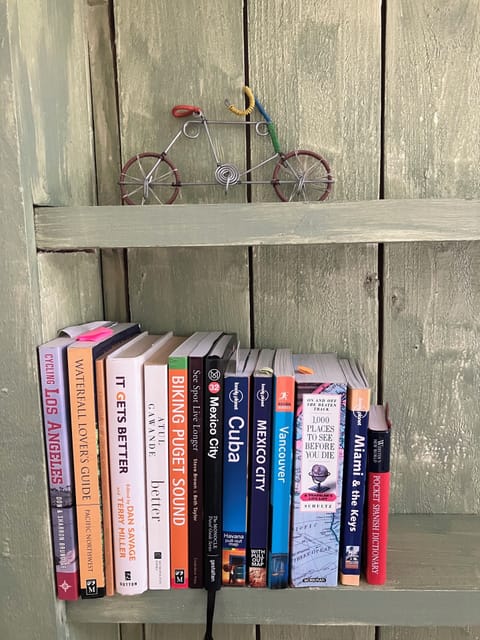 We love to travel, too!