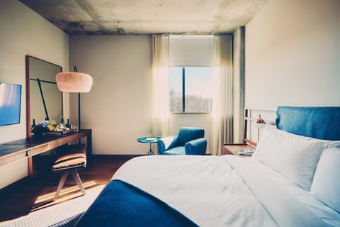 Unit with King size bed