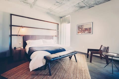 Unit with King size bed