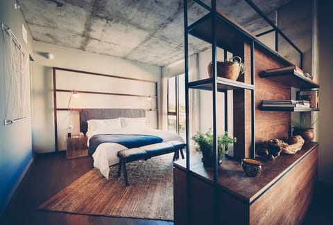 Unit with King size bed