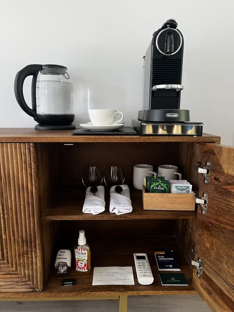 ef03fbb8-6f0e-4bc2-a385-6e579c56679c