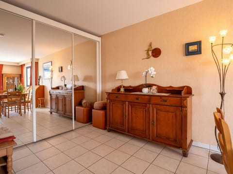 Wood, Furniture, Outdoor Furniture, Garden, Wood Stain, Hardwood, Plank, Outdoor Table, Landscaping, Chair