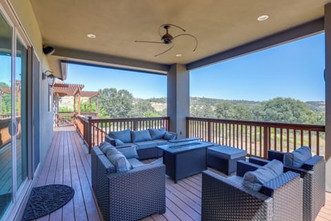 Pilot Hill Vacation Rental | 4BR | 3BA | Step-Free Entry via Ramp | 2,923 Sq Ft