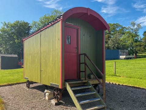 Exterior | Tilly - Shepherds Retreat, Brecon
