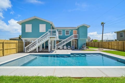 Make a splash in your private pool