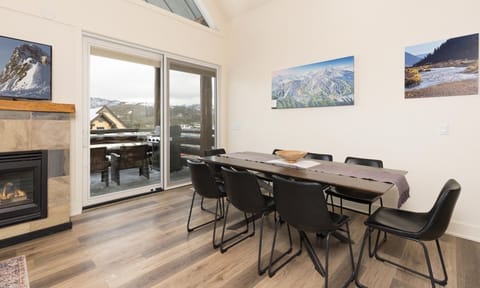 Indoors, Dining Table, Furniture, Table, Dining Room